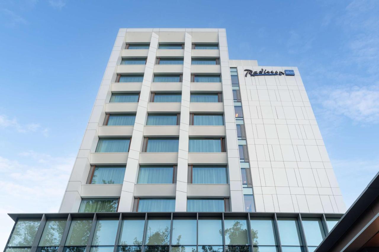 Radisson Blu Hotel, Cluj Екстериор снимка Red Inn