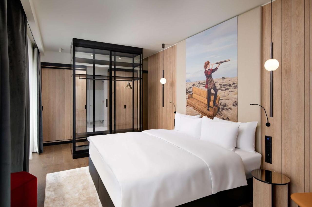 Radisson Blu Hotel, Cluj Екстериор снимка A bedroom at the hotel
